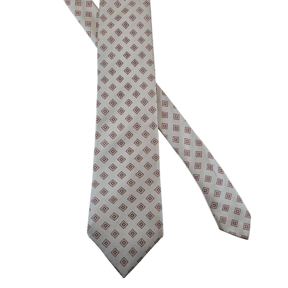 GANT Mens Silk Necktie Gray Geometric Diamond Pattern Classic Tie 59” 3.5”